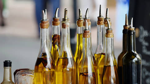 Фальсификат проскользнул в оливковое масло // Как производители вводят потребителей в заблуждение