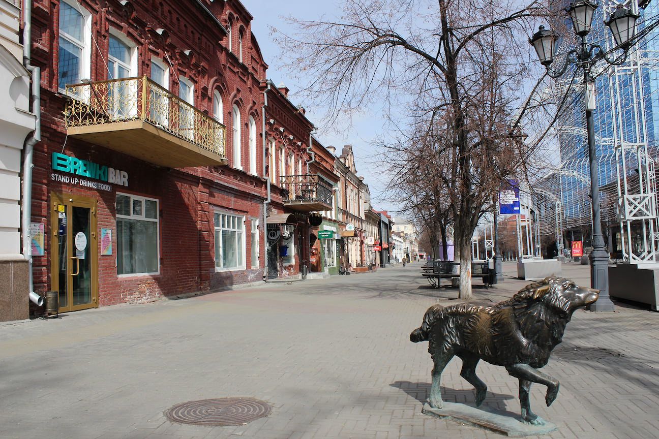 Челябинск в первый день после введения обязательной самоизоляции