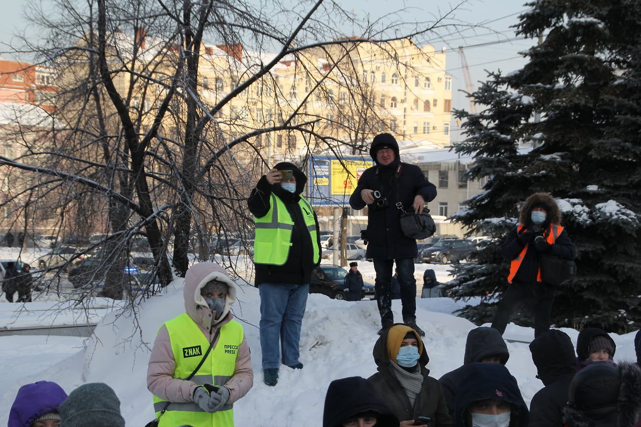 Несогласованное шествие в поддержку оппозиционного политика Алексея Навального в Челябинске 23 января