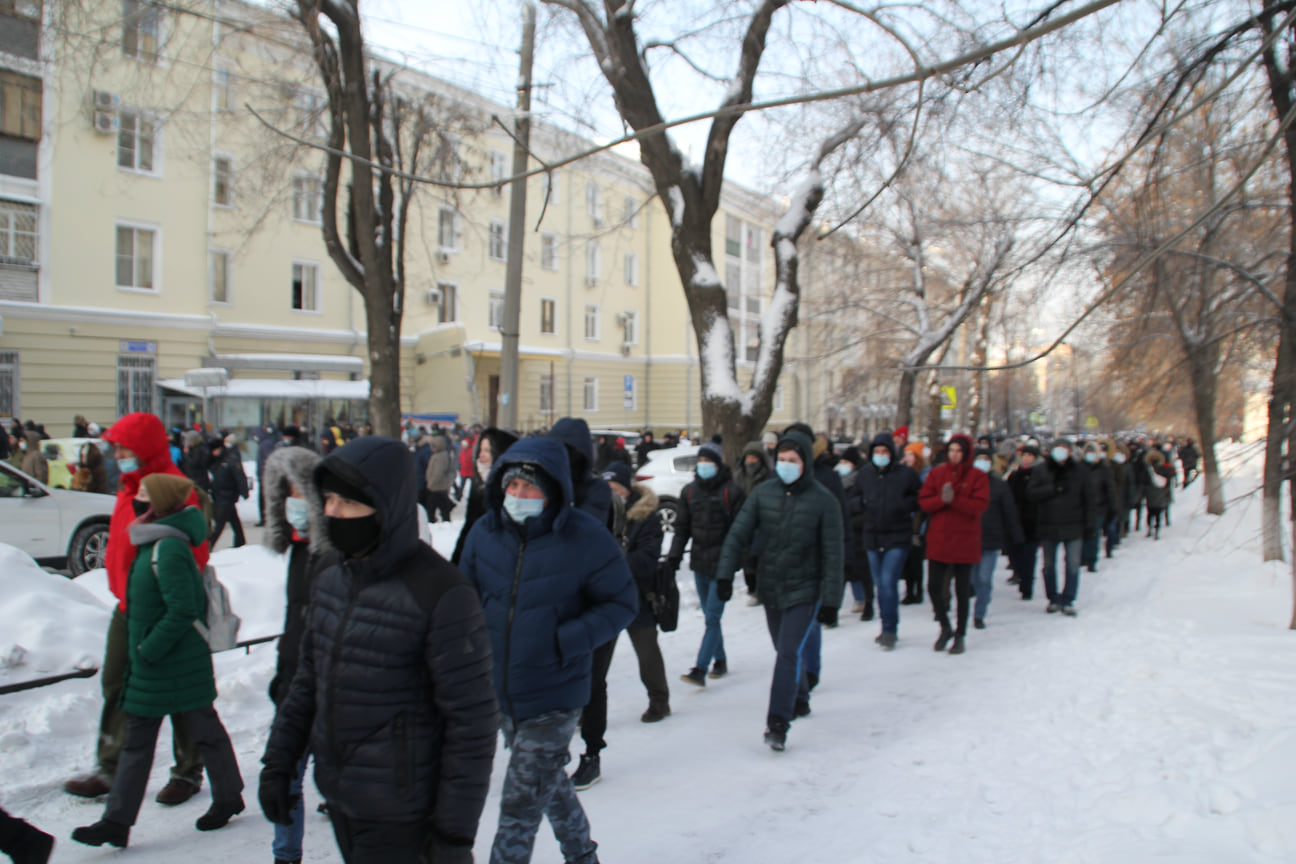 Несогласованное шествие в поддержку оппозиционного политика Алексея Навального в Челябинске 23 января