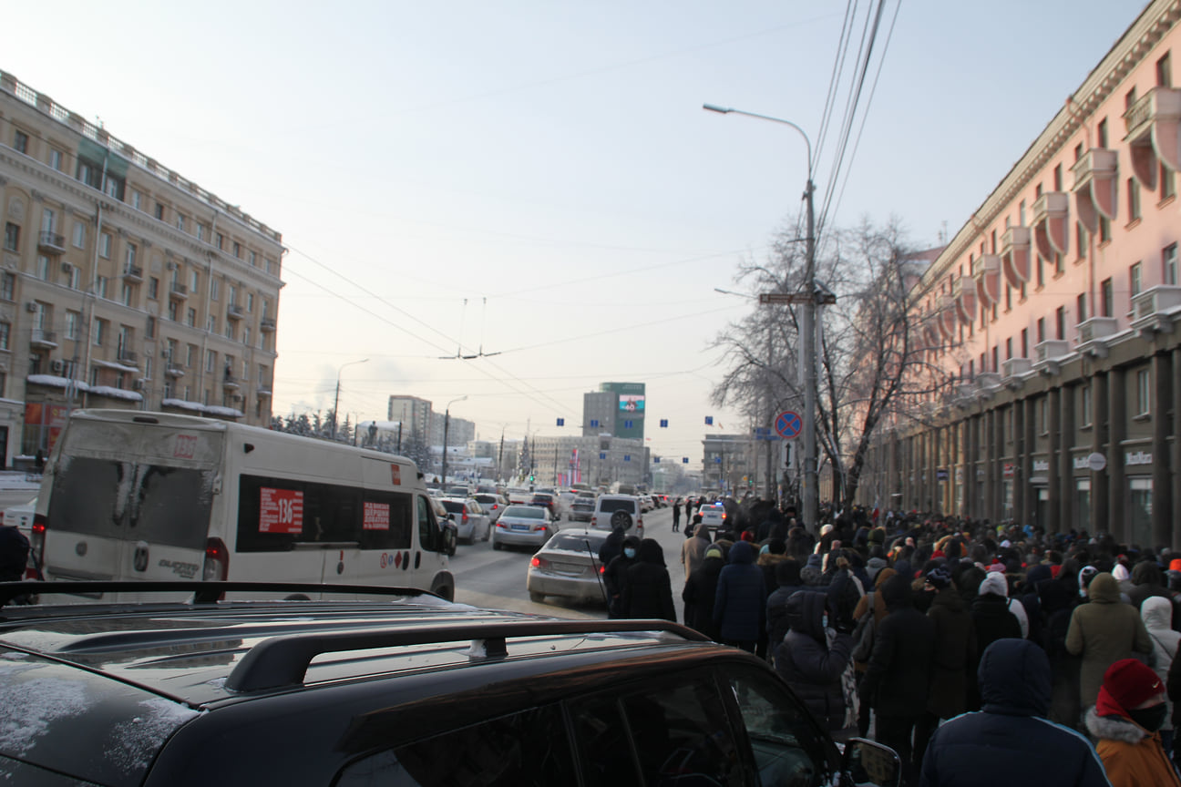 Несогласованное шествие в поддержку оппозиционного политика Алексея Навального в Челябинске 23 января