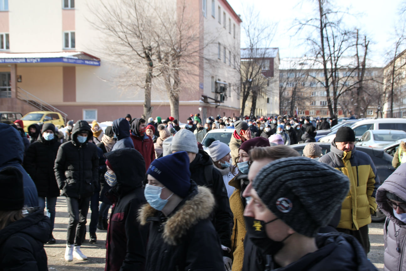 Несогласованная акция в поддержку оппозиционера Алексея Навального в Челябинске 31 января