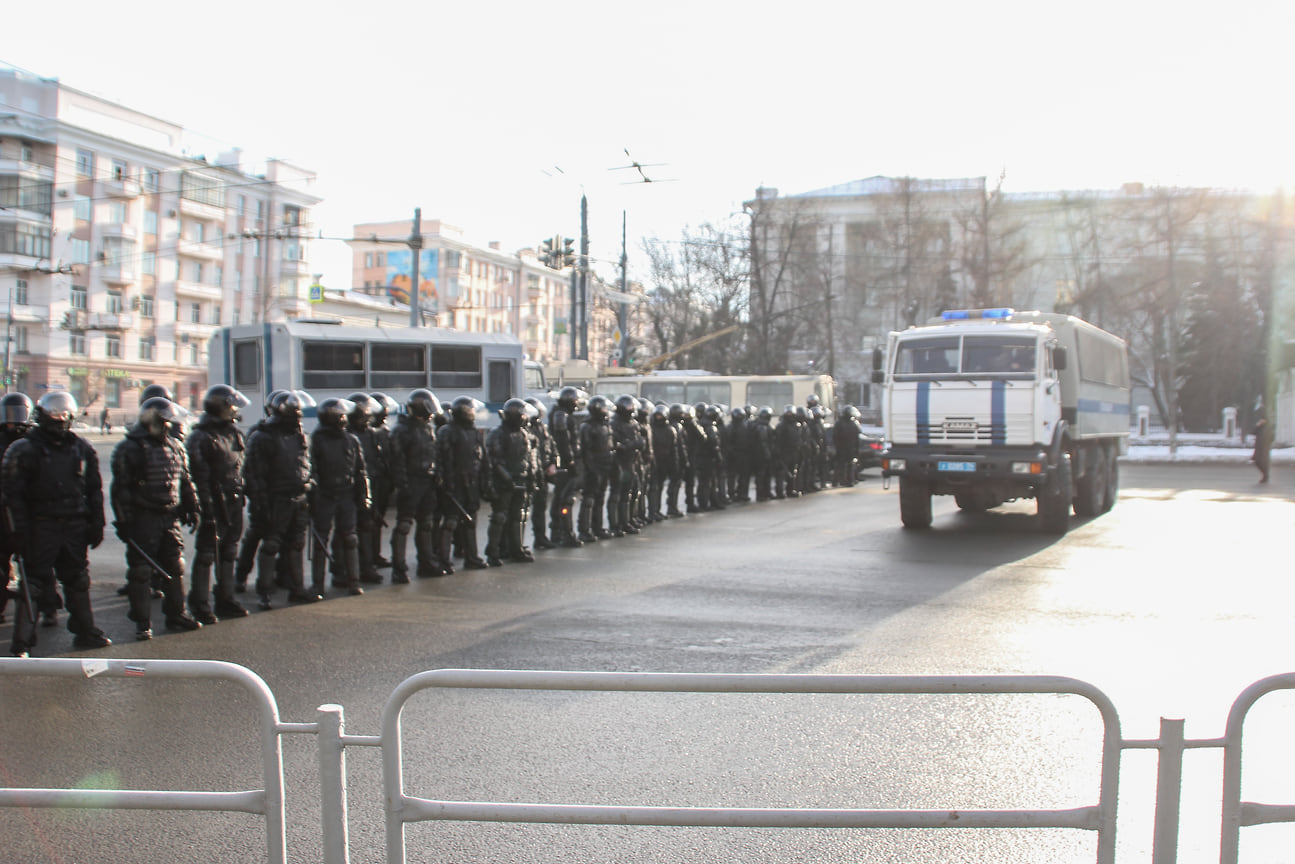 Несогласованная акция в поддержку оппозиционера Алексея Навального в Челябинске 31 января