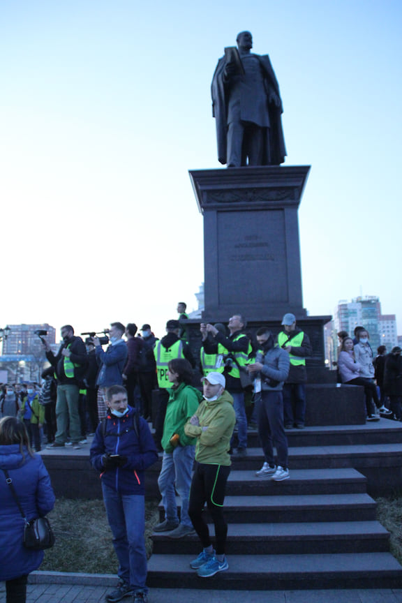 Несогласованная акция в поддержку оппозиционного политика Алексея Навального в Челябинске 21 апреля