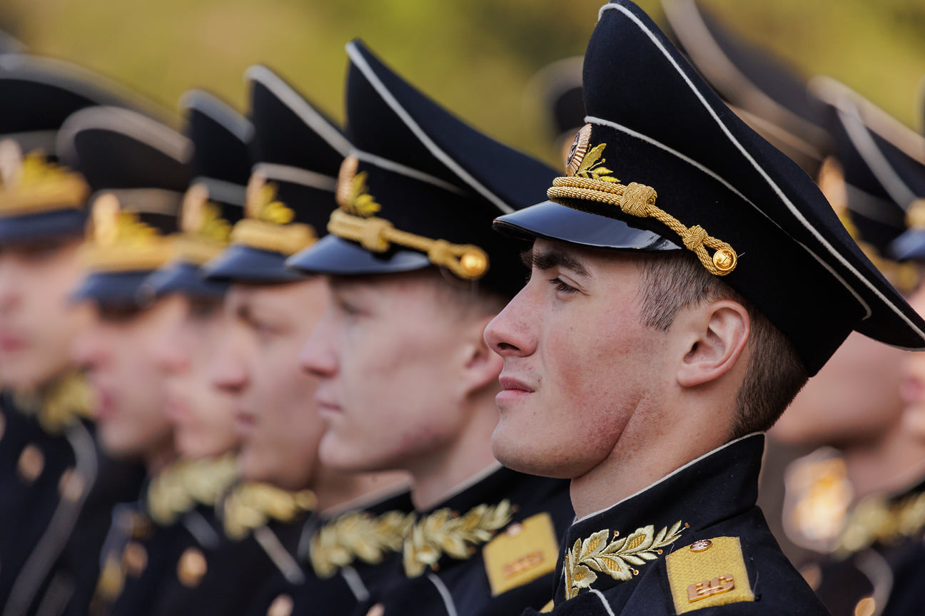 Празднование Дня Победы в Челябинске. Возложение цветов к Вечному огню