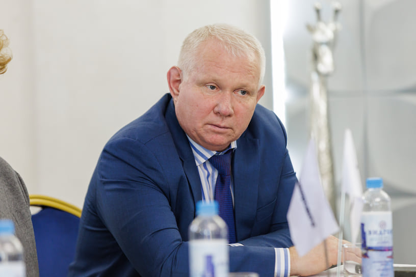 На фото: Владимир Серегин, главный эколог ПАО «ЧЭМК»