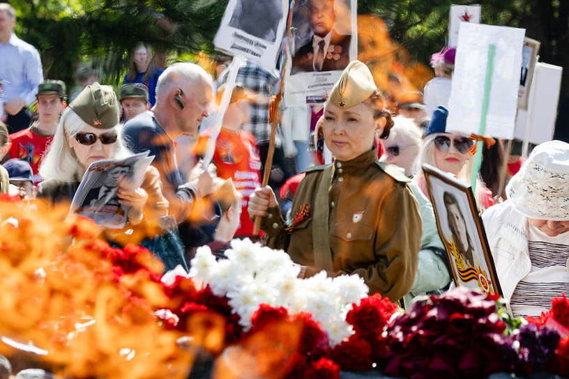 Шествие Бессмертного полка в Челябинске