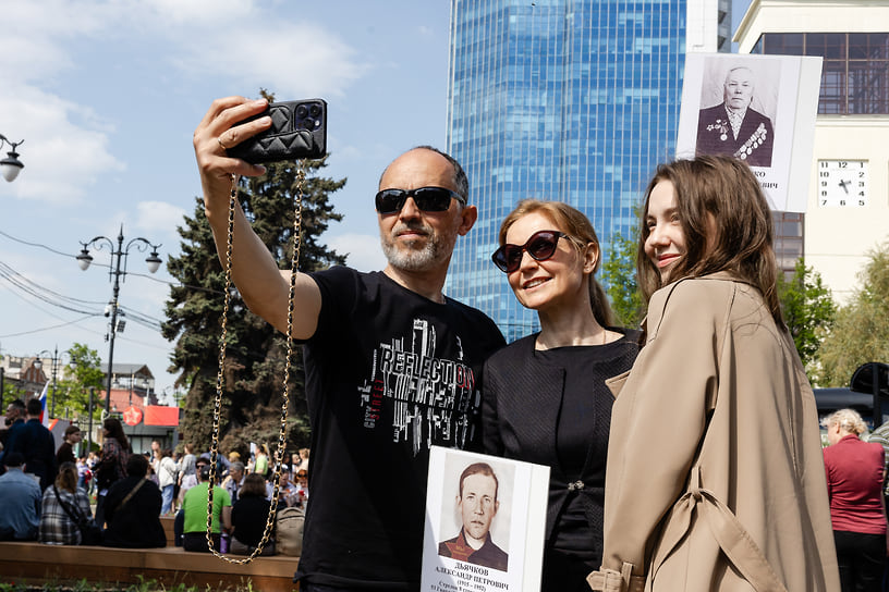 Шествие Бессмертного полка в Челябинске
