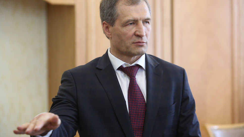 Председатель думы Екатеринбурга Игорь Володин теперь вхож в любую комиссию гордумы