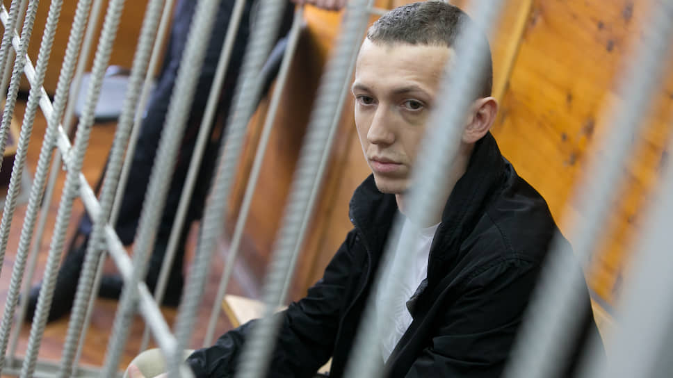 Обвиняемый в смертельном ДТП Владимир Васильев во время вынесения ему меры пресечения в Верх-Исетском районном суде