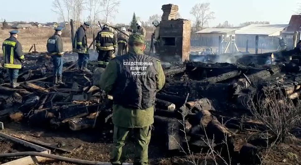 При пожаре в частном доме в с. Бызово (Свердловская область) погибли пятеро детей
