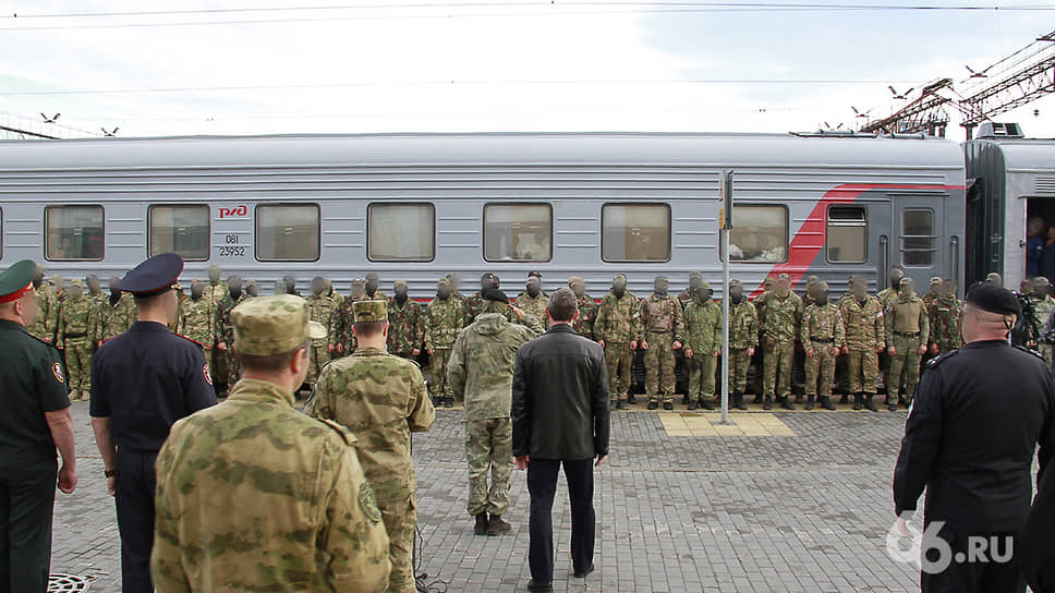 В Екатеринбург вернулся отряд ОМОН, принимавший участие в спецоперации на Украине
