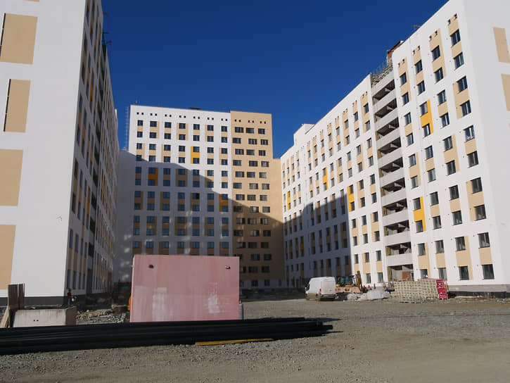 Строительство Деревни Универсиады в Новокольцовском районе Екатеринбурга