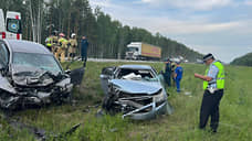 На свердловской трассе 19-летний водитель устроил ДТП, в котором пострадали девять человек — пятеро из них дети