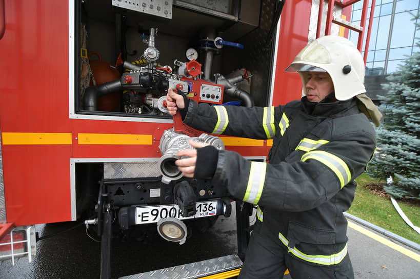 Из бюджета Свердловской области выделят 250 млн руб на новую противопожарную технику