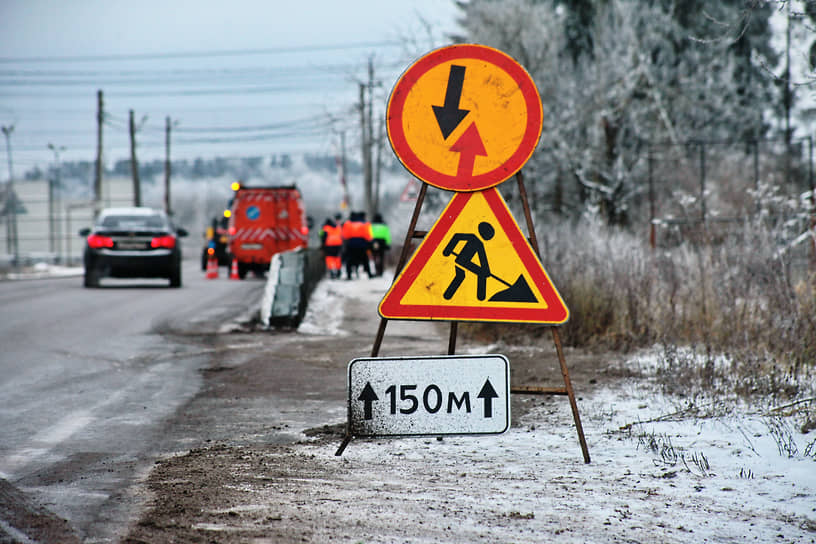В Свердловской области расходы на ремонт и строительство дорог снизились за год в четыре раза до 50 млрд руб.