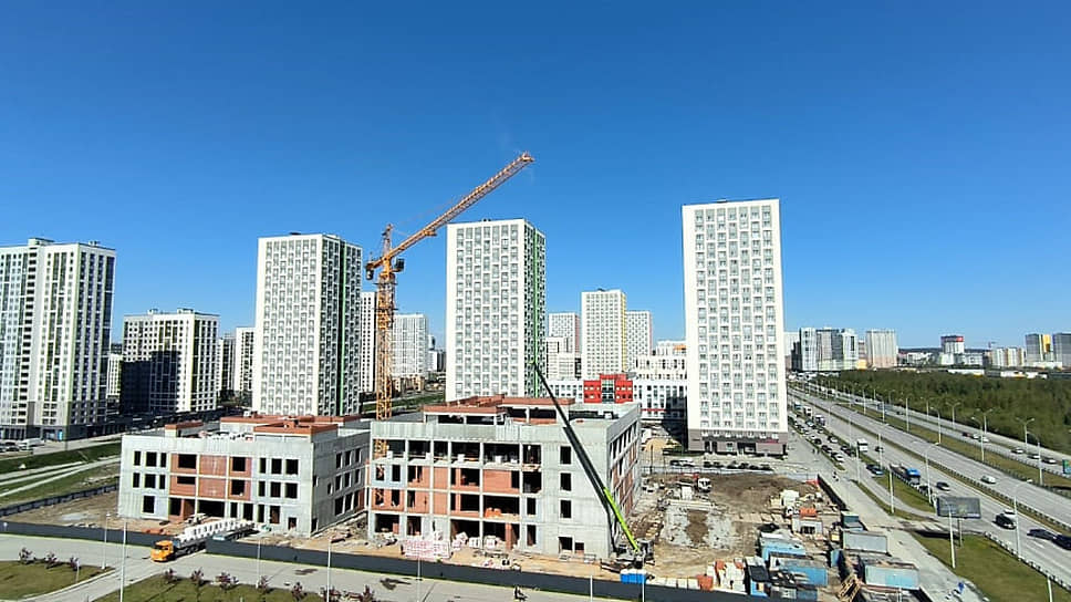 Ход строительства здания суда в Академическом районе Екатеринбурга