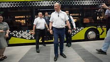 Мэр Екатеринбурга Алексей Орлов протестировал электробус «Генерал»
