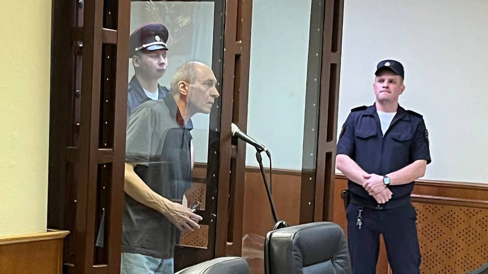 Юрий Чекин