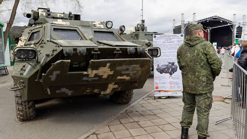 Более 12 тыс. человек посетили выставку трофейной техники в ЦПКиО за первый день