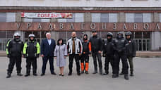 Артем Жога и участники мотопробега посетили Уралвагонзавод в Нижнем Тагиле