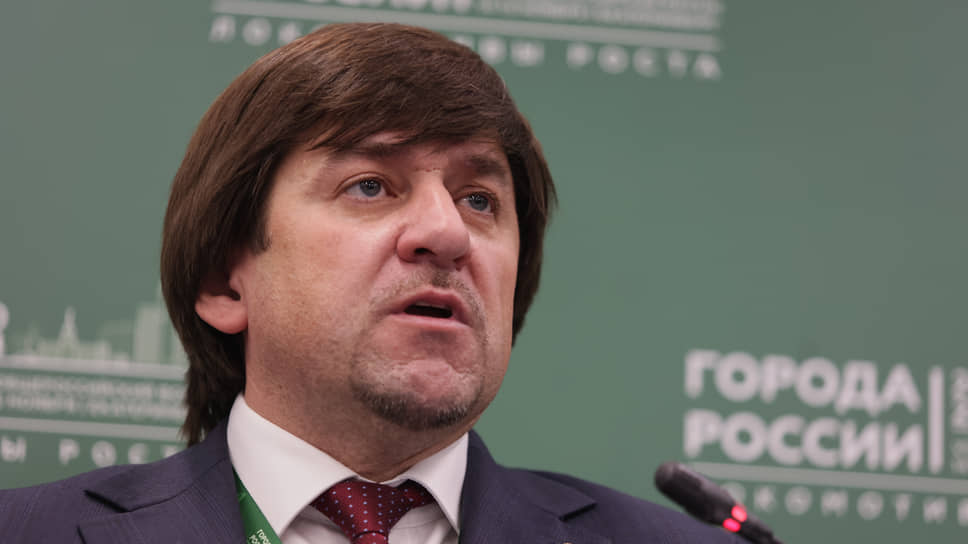 Максим Афанасьев