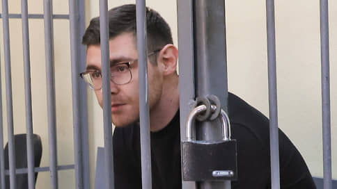 Суд отправил в СИЗО свердловского редактора Ura.ru Дениса Аллаярова