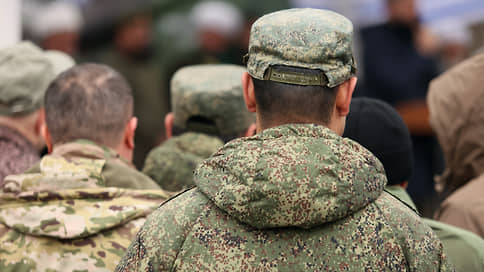 Пять уральцев вернулись из украинского плена
