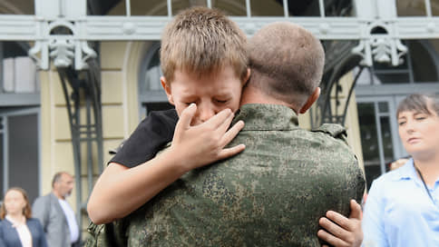 Житель Свердловской области вернулся в регион спустя два года в украинском плену