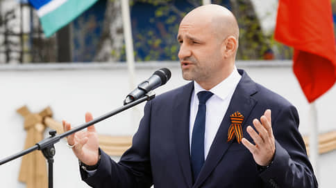 Полпред президента и губернаторы поздравили уральцев с Днем медработника
