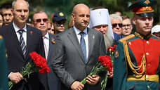 Жога, Паслер, Орлов возложили цветы к Вечному огню Широкореченского мемориала
