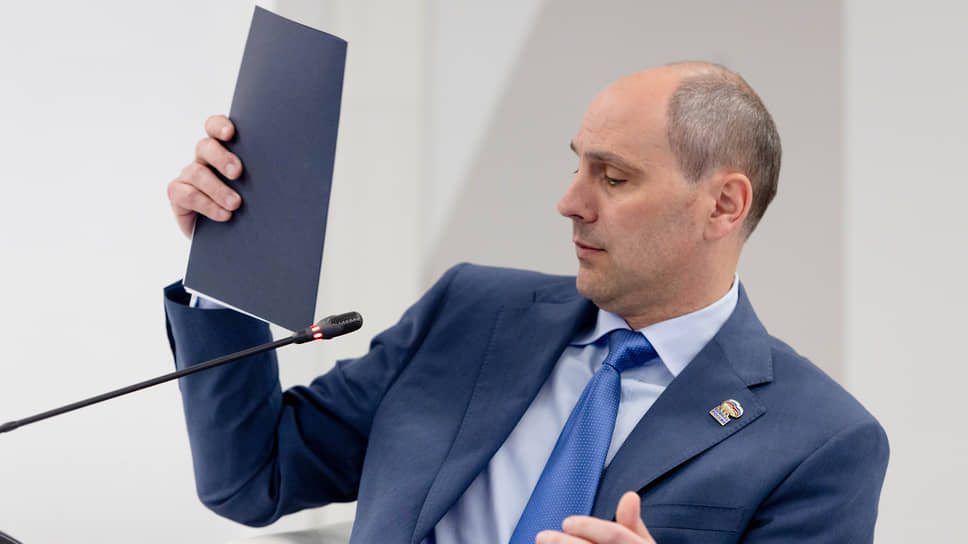 Денис Паслер