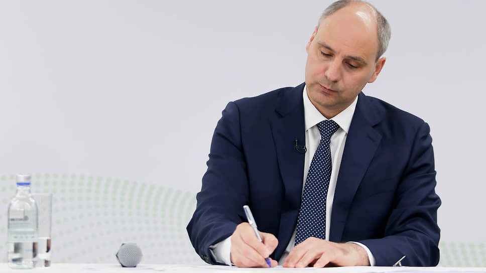 Денис Паслер