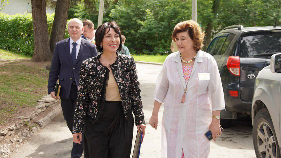 Татьяна Савинова и Елена Николаева