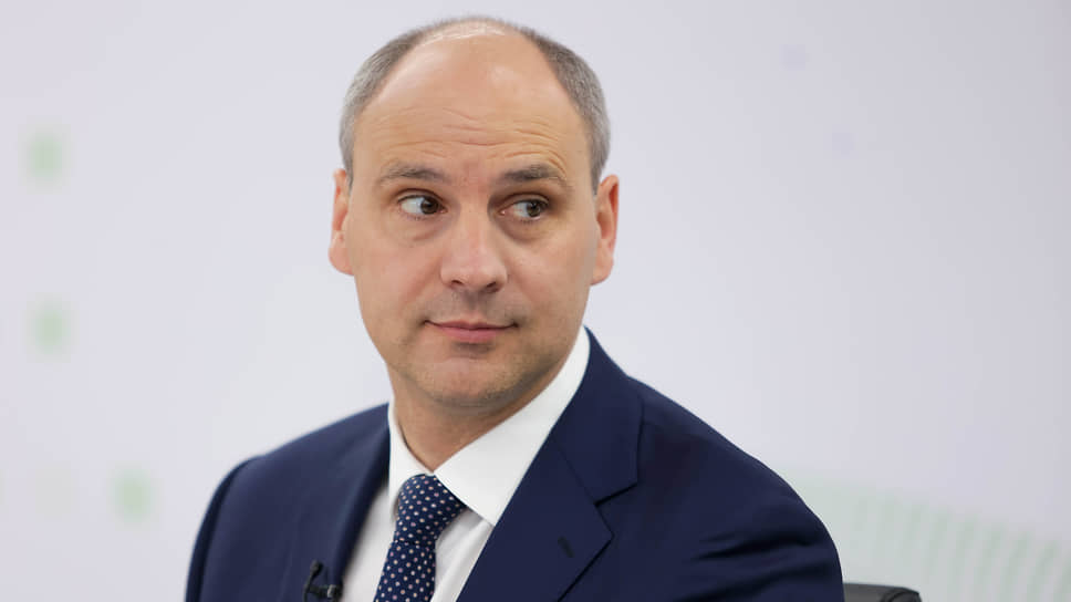 Денис Паслер