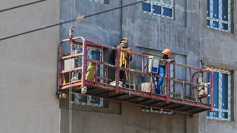 На стройплощадках Среднего Урала нашли около 500 нарушений