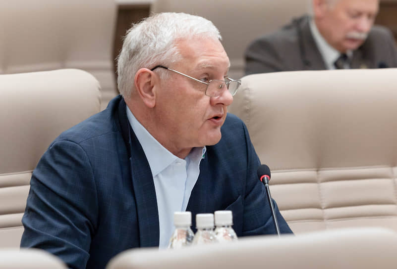 Александр Колесников