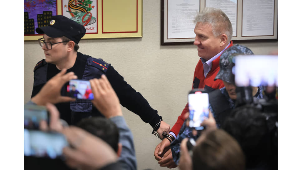 Алексей Бобров