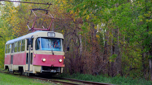 Русская община займется контролем поведения школьников в транспорте на Урале