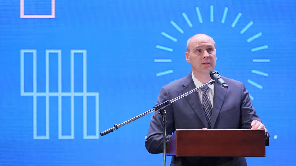 Денис Паслер