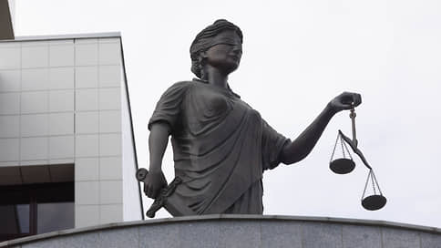 Суд в Екатеринбурге арестовал подростка, избившего пенсионера на Ботанике