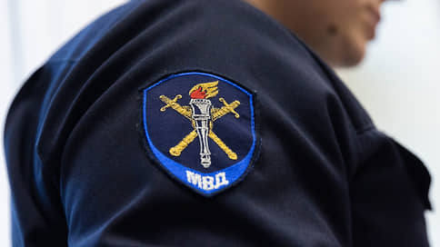 Паслер поздравил свердловских сотрудников МВД с профессиональным праздником