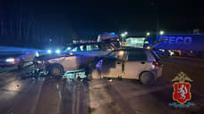 Водитель и пассажир Daewoo Matiz пострадали в ДТП в Екатеринбурга