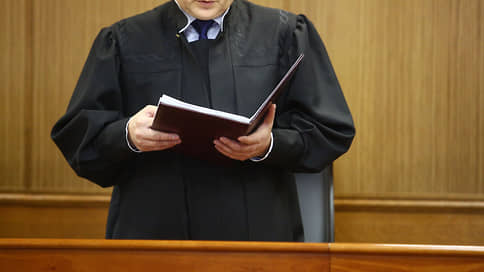 В Екатеринбурге оштрафовали двоих мужчин за стрельбу на свадьбе