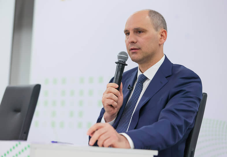 Денис Паслер