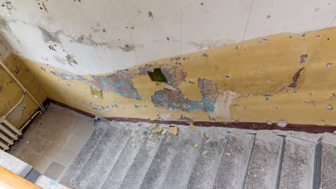 В Екатеринбурге капитального ремонта требуют 46,7% школ