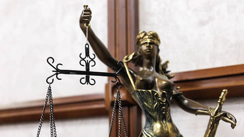 На Урале к 8 годам приговорили экс-сотрудника транспортной полиции за взятку