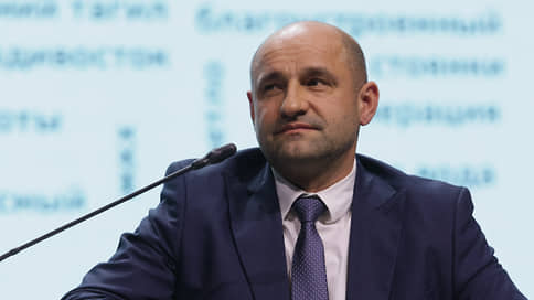 Артем Жога и губернаторы поздравили жительниц Урала с Днем матери