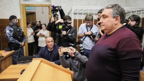 Суд по делу свердловского экс-министра ЖКХ Николая Смирнова закрыли от прессы