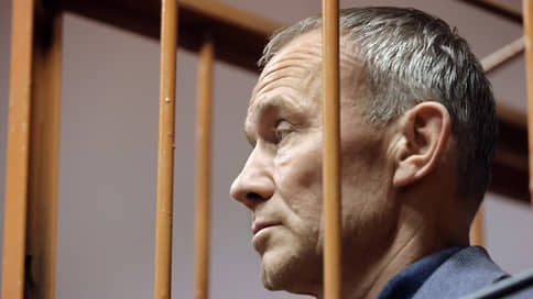 Василий Козлов сменил Олега Чемезова в президиуме свердловского реготделения ЕР